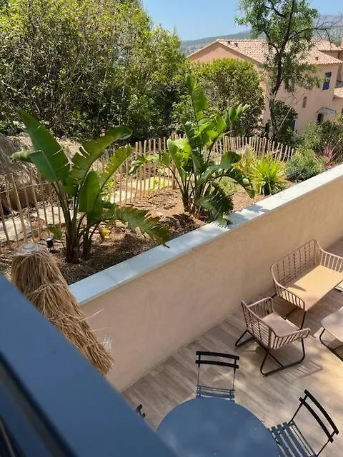 La Belle De Cassis Villa 0*,  France